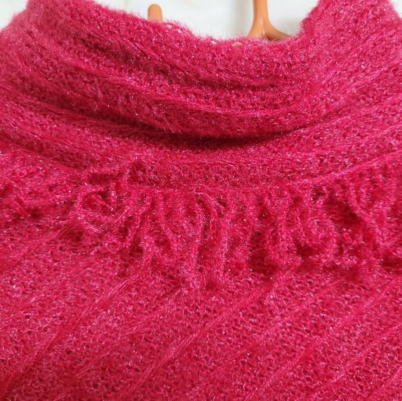 Shimmer Hot Pink Poncho - Picture 5 of 6